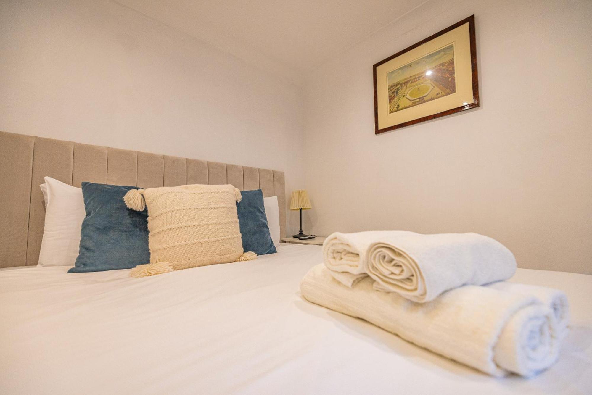 Gorgeous 3 B Edroom Home In Little Venice Londra Exterior foto