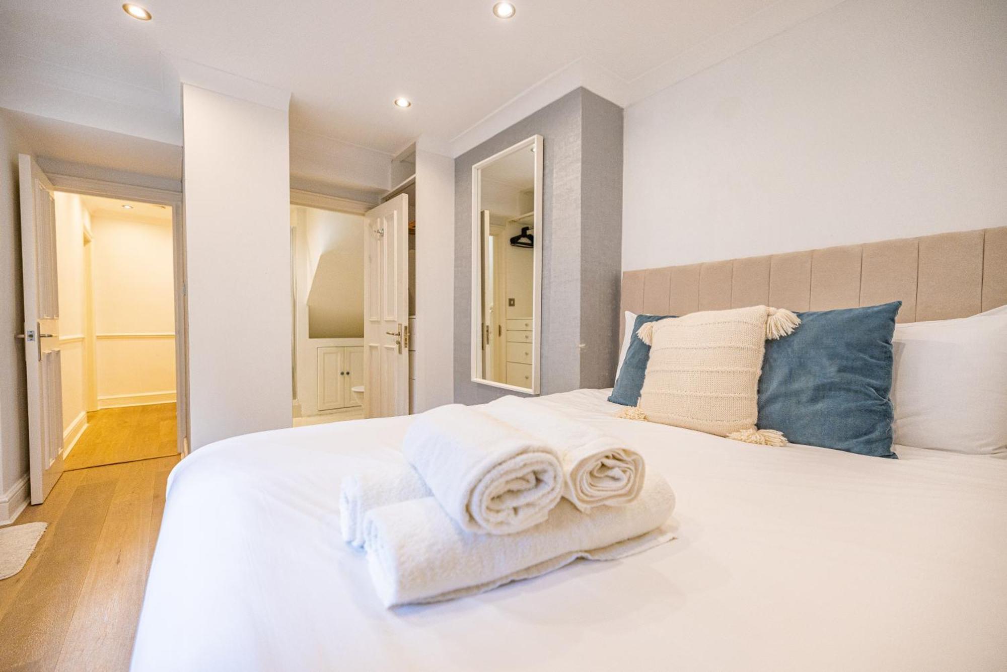 Gorgeous 3 B Edroom Home In Little Venice Londra Exterior foto
